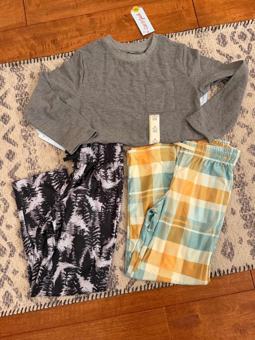 Cat & Jack boys (6/7) pajama bundle- waffle knit long sleeve and 2 pj pants